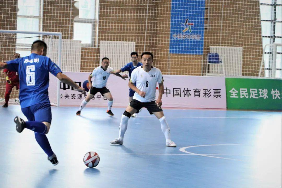 南昌二中足球特长招生2019_南昌二中足球小将进国家队_江西南昌二中足球冠军