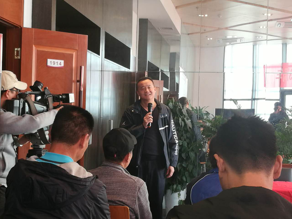 全国冠军足球_足球冠军全国排名_足球冠军全国有多少人