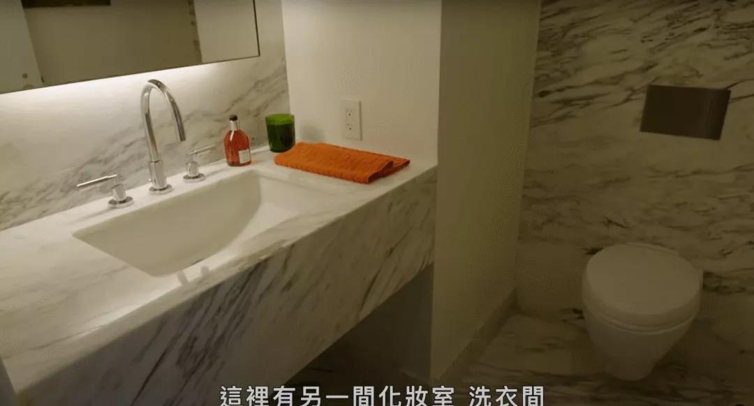 高级健身房_高级健身房魔鬼身材_健身房高难度动作视频