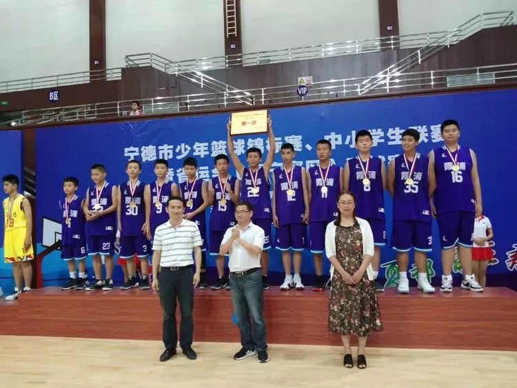 秦皇岛市中学生篮球比赛_秦皇岛青少年篮球俱乐部_秦皇岛少年篮球赛冠军是谁