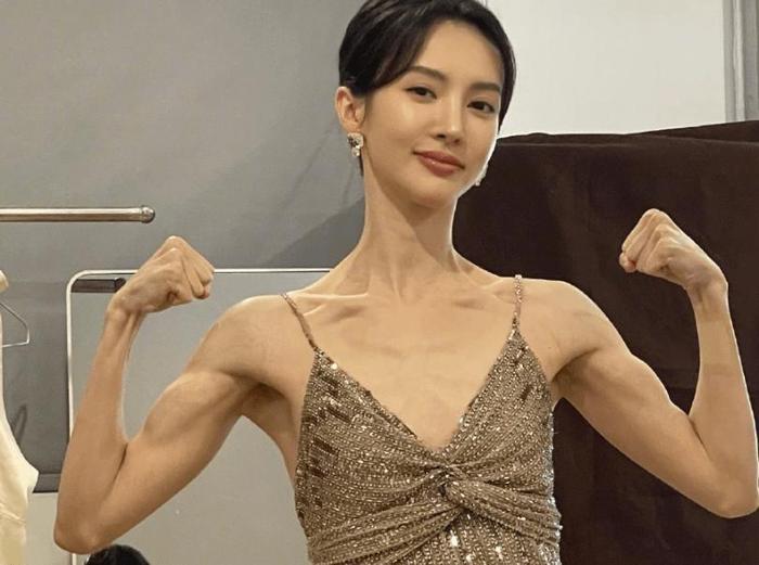 健身明星女神_明星健身女有哪些_女生健身明星