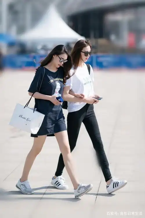 女生健身明星_明星健身女有哪些_娱乐圈健身女明星