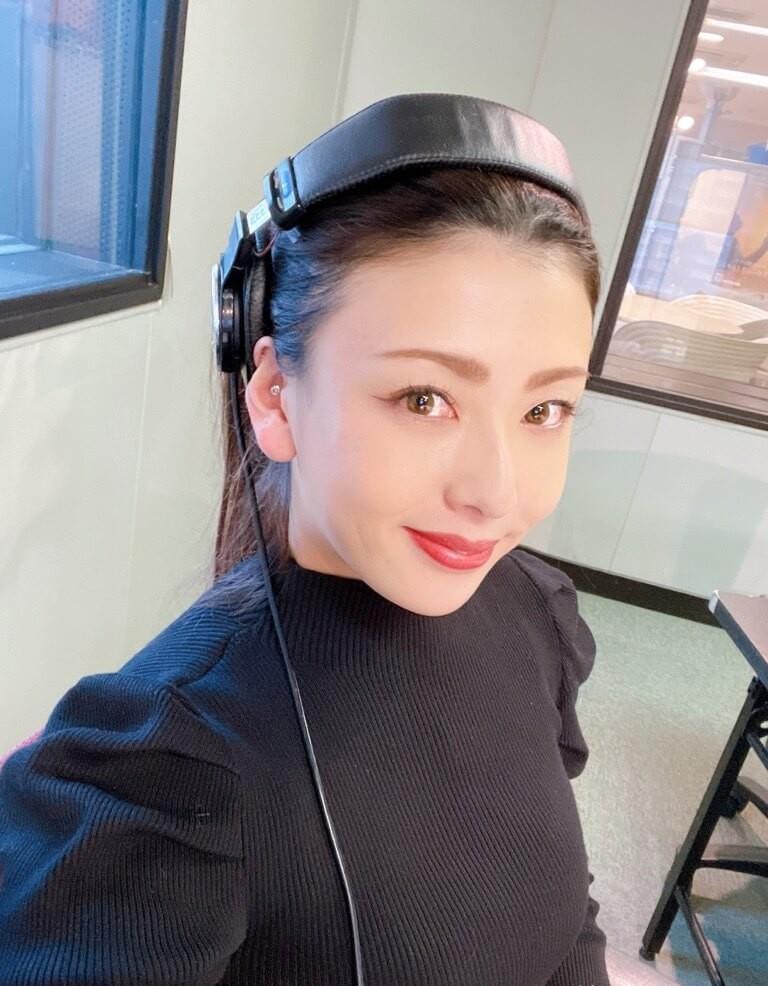 女生健身明星_哪些女明星是健身达人_明星健身女有哪些