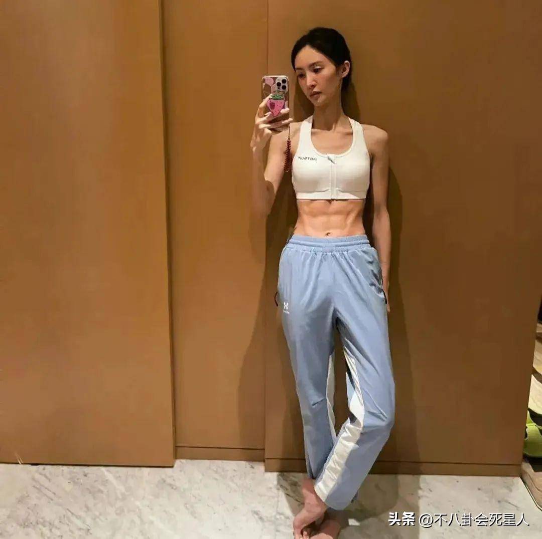 健身明星女神_女生健身明星_明星健身女有哪些