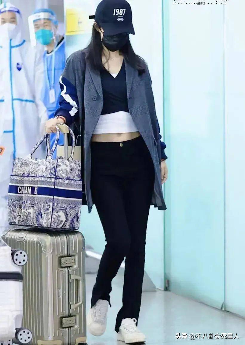 女生健身明星_明星健身女有哪些_健身明星女神