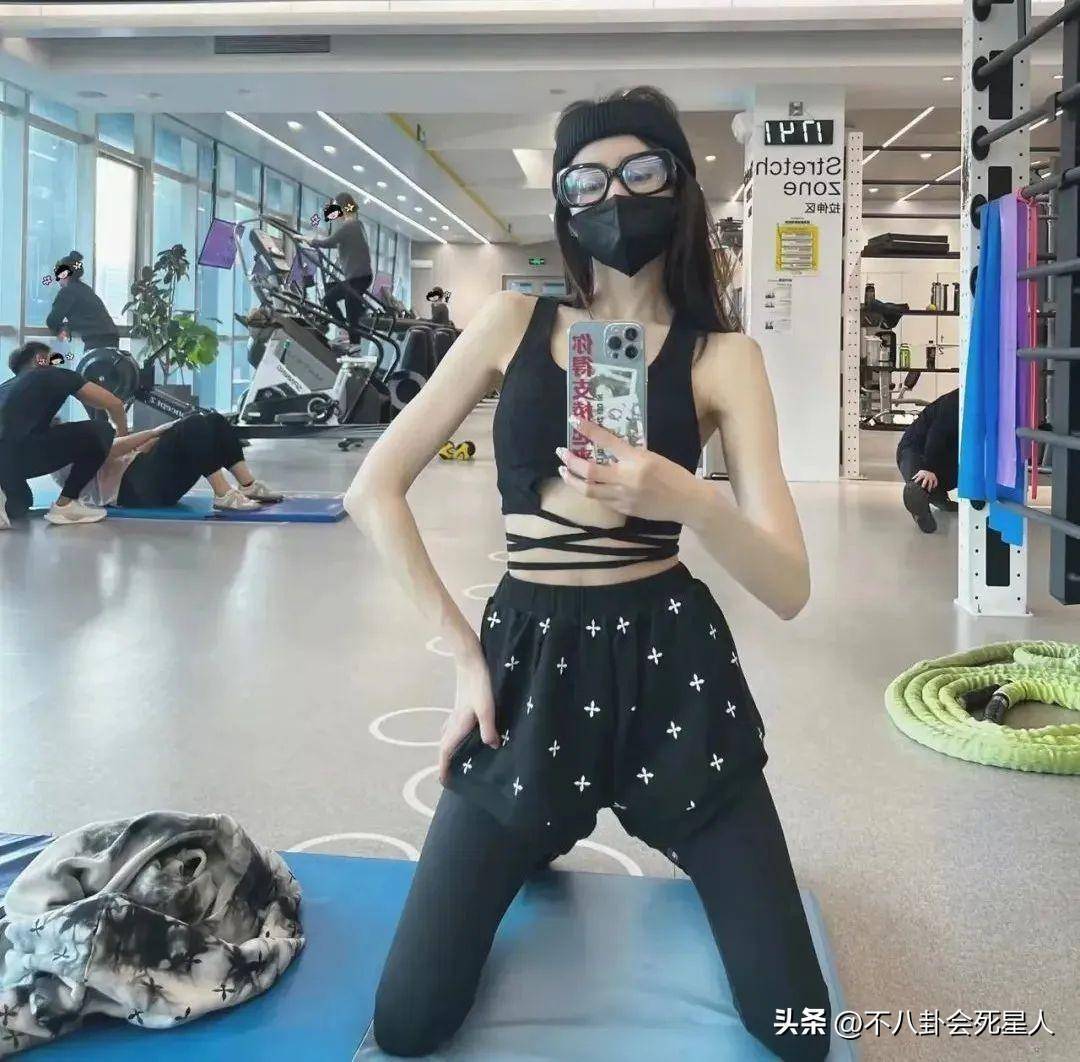 明星健身女有哪些_女生健身明星_健身明星女神