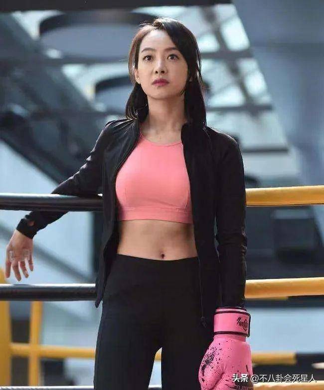 明星健身女有哪些_健身明星女神_女生健身明星
