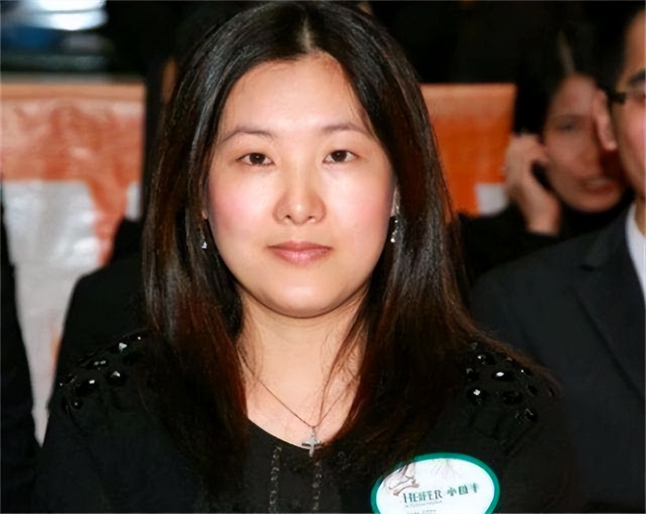 游泳冠军父母是谁_游泳冠军的父母_游泳冠军父母矮的