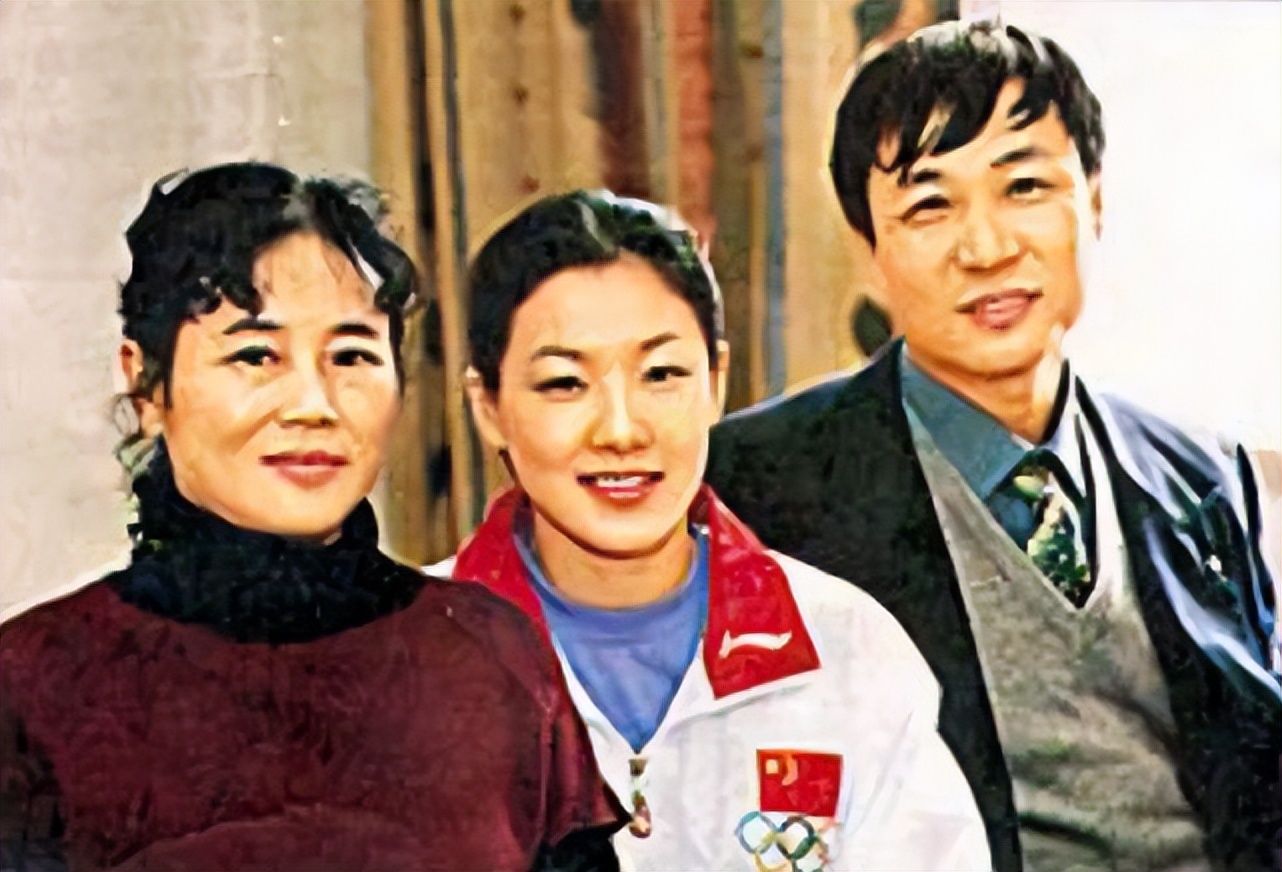 游泳冠军的父母_游泳冠军父母是谁_游泳冠军父母矮的