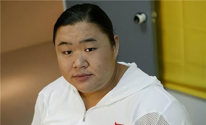 奥运举重女冠军出血_举重吐血的奥运冠军_奥运会举重女冠军流血